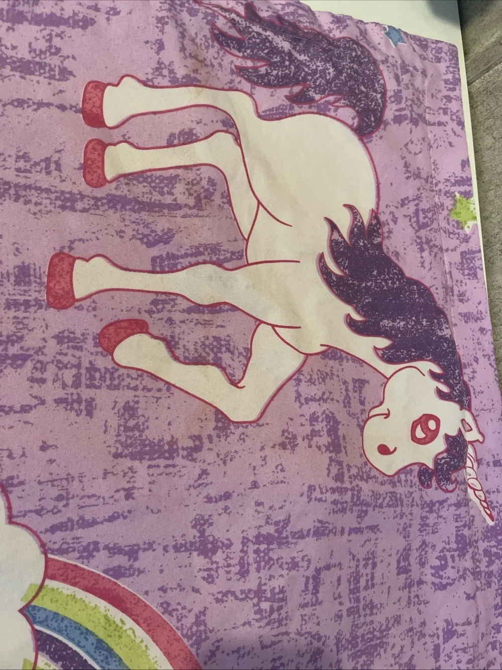 N/A unicorn pillow